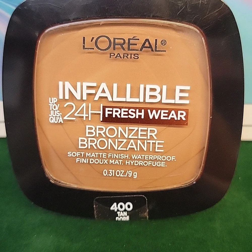 L'Oreal Infallible 24H Fresh Wear Bronzer - 400 Tan New